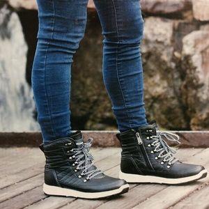 Weatherproof ladies sneaker boot Clearance